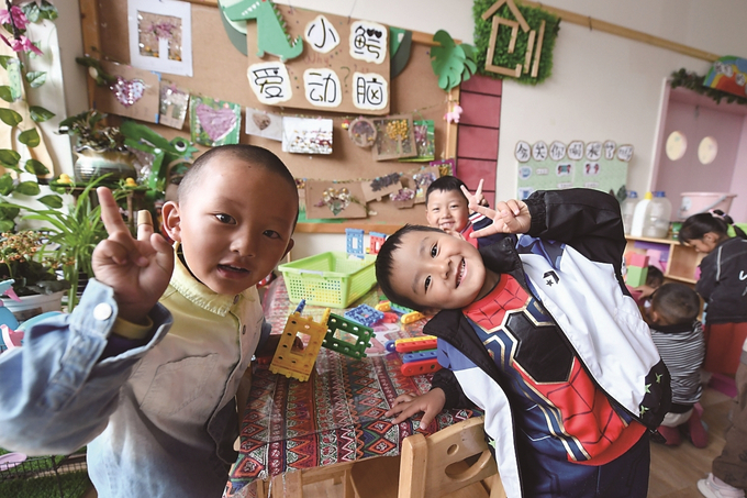 江蘇援建的拉薩市江蘇實驗幼兒園，所有師資在江蘇接受培訓，打造具有江蘇水準的優(yōu)質學前教育資源。 本報記者 萬程鵬 攝