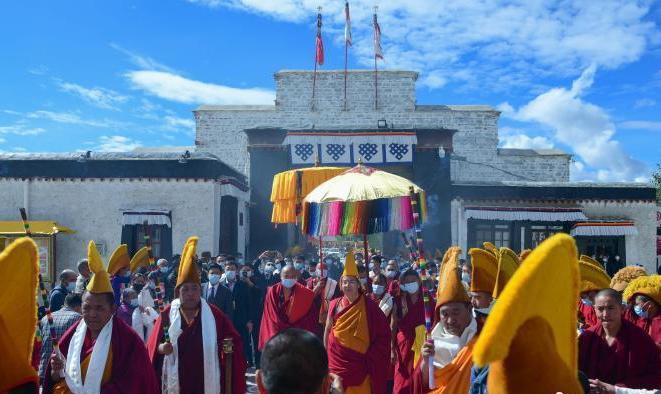 8月8日，全國政協(xié)常委、中國佛教協(xié)會副會長、中國佛協(xié)西藏分會會長班禪額爾德尼·確吉杰布從拉薩回到駐錫地扎什倫布寺。 <a target='_blank' ><p  align=