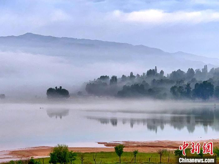 圖為青海黃河流域自然生態(tài)。(資料圖) 李玉峰 攝