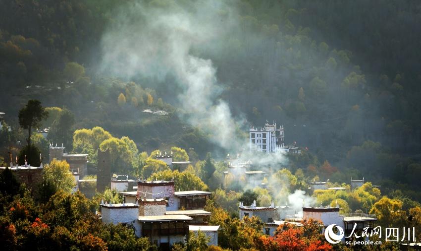 丹巴美景。李永安攝