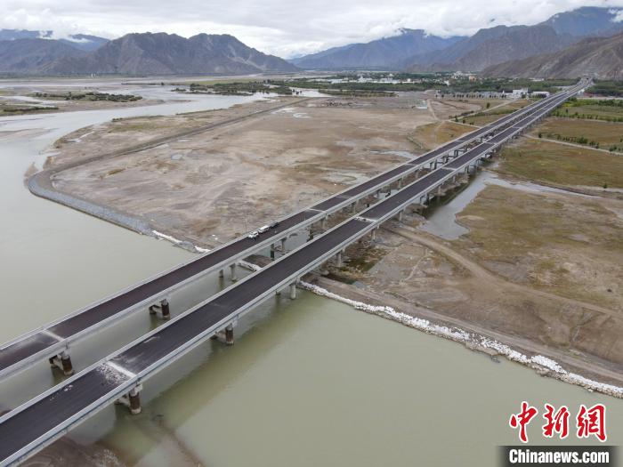 西藏拉日高速公路項(xiàng)目預(yù)計10月階段通車