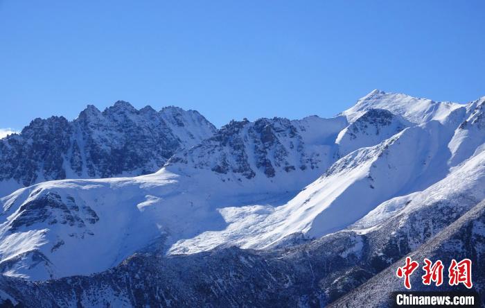 邂逅德瑪雪山感受白色浪漫